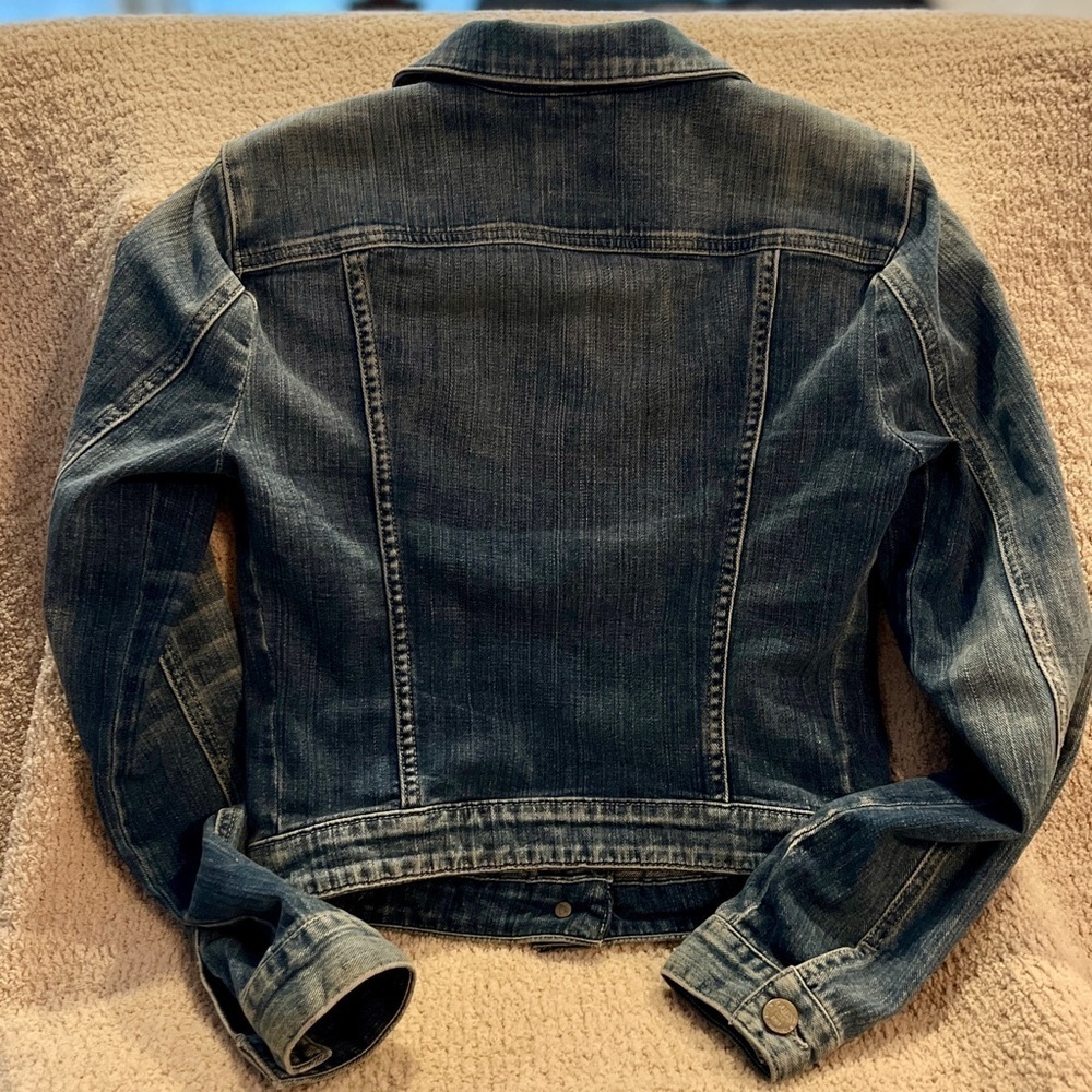 Stylish Guess Fitted Jean Jacket for Women Size XS - Picture 9 of 9